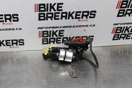 19 MOTO GUZZI V7 III FUEL PUMP GAS PETROL SENDER UNIT BB831
