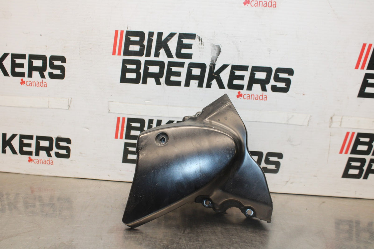 23 KAWASAKI Z900RS ENGINE SPROCKET COVER BB935
