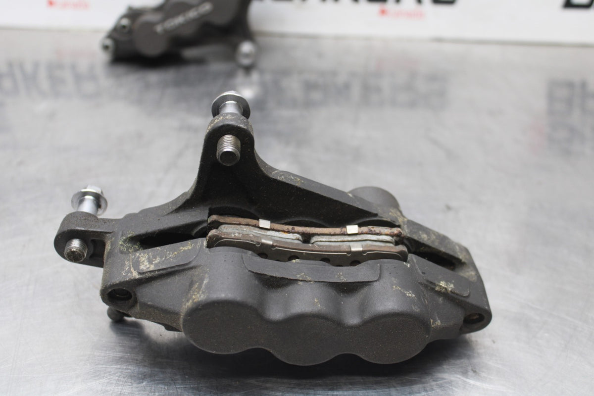 98 KAWASAKI NINJA ZX6 RIGHT LEFT FRONT BRAKE CALIPER SET PAIR CALIPERS BB870