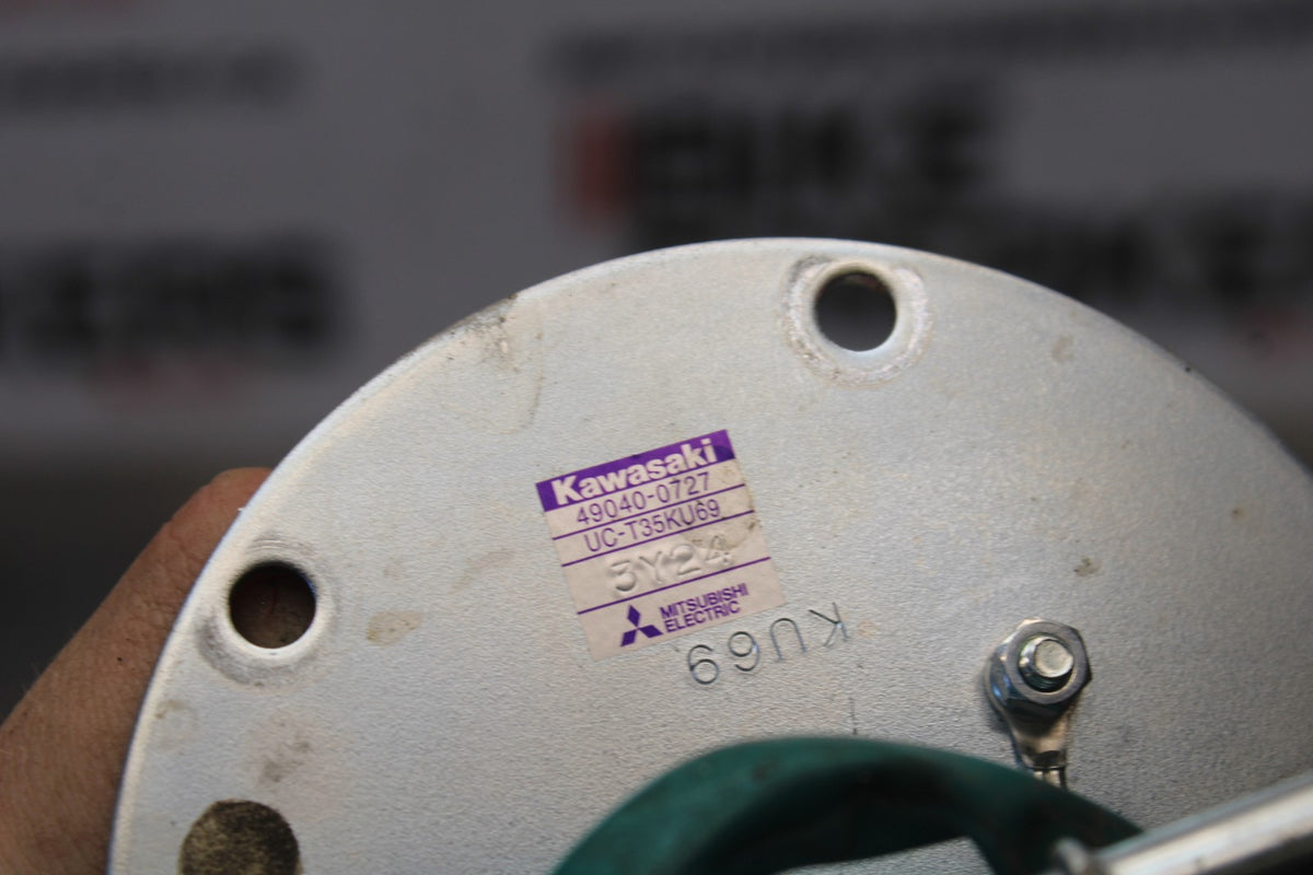 22 KAWASAKI NINJA 1000SX FUEL PUMP GAS PETROL SENDER UNIT BB780