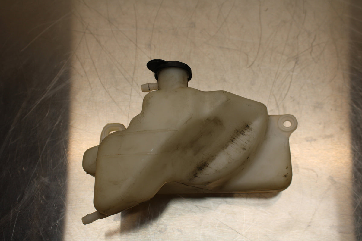96 YAMAHA YZF750R COOLANT WATER TANK RESERVOIR BOTTLE BB137