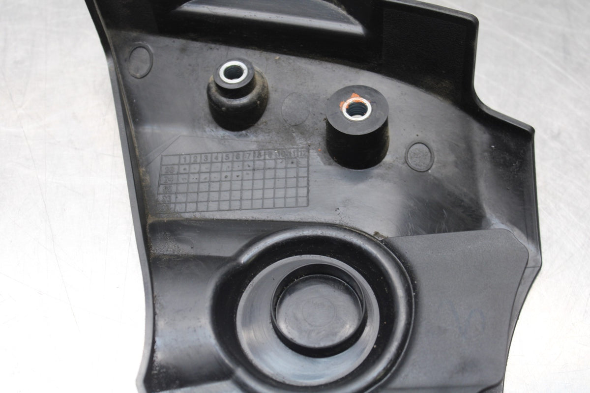 22-25 YAMAHA YZF R7 ENGINE SPROCKET COVER BB850