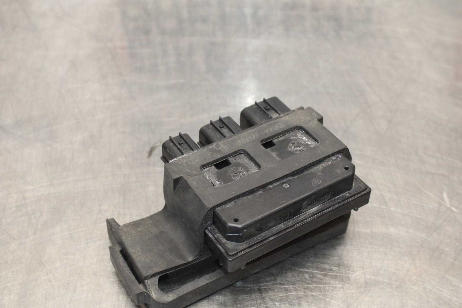 21-23 KAWASAKI NINJA ZX6R RELAY ASSEMBLY FUSE BOX BB179