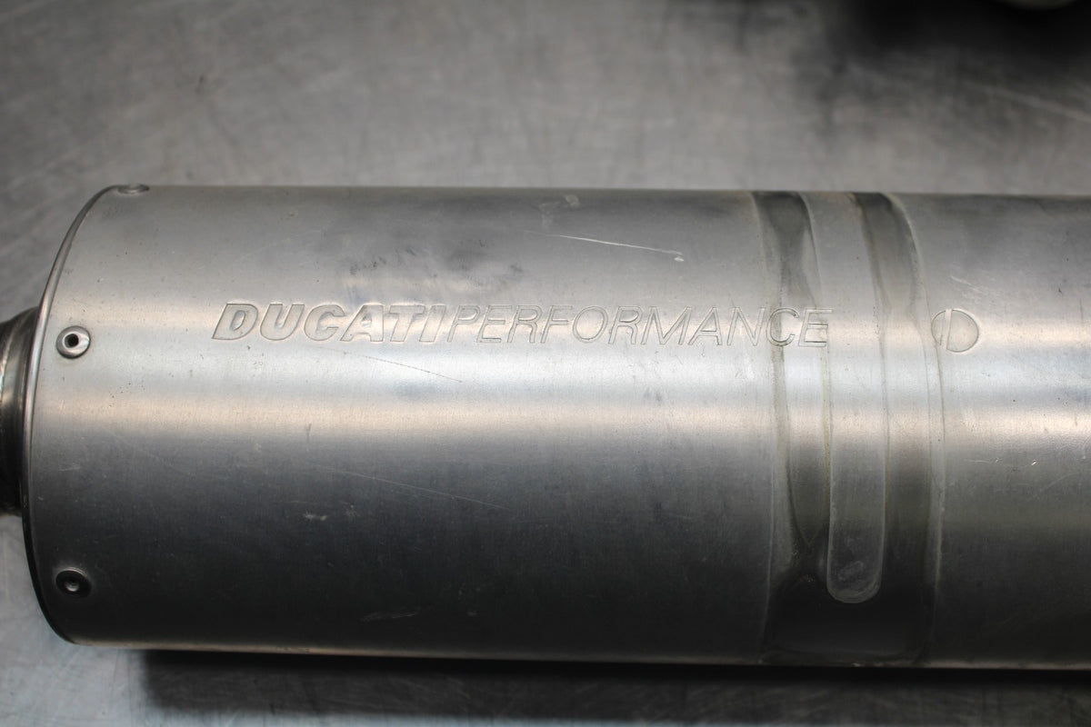 02 DUCATI MONSTER 620 FULL EXHAUST SYSTEM HEADERS PIPE MUFFLER BB851
