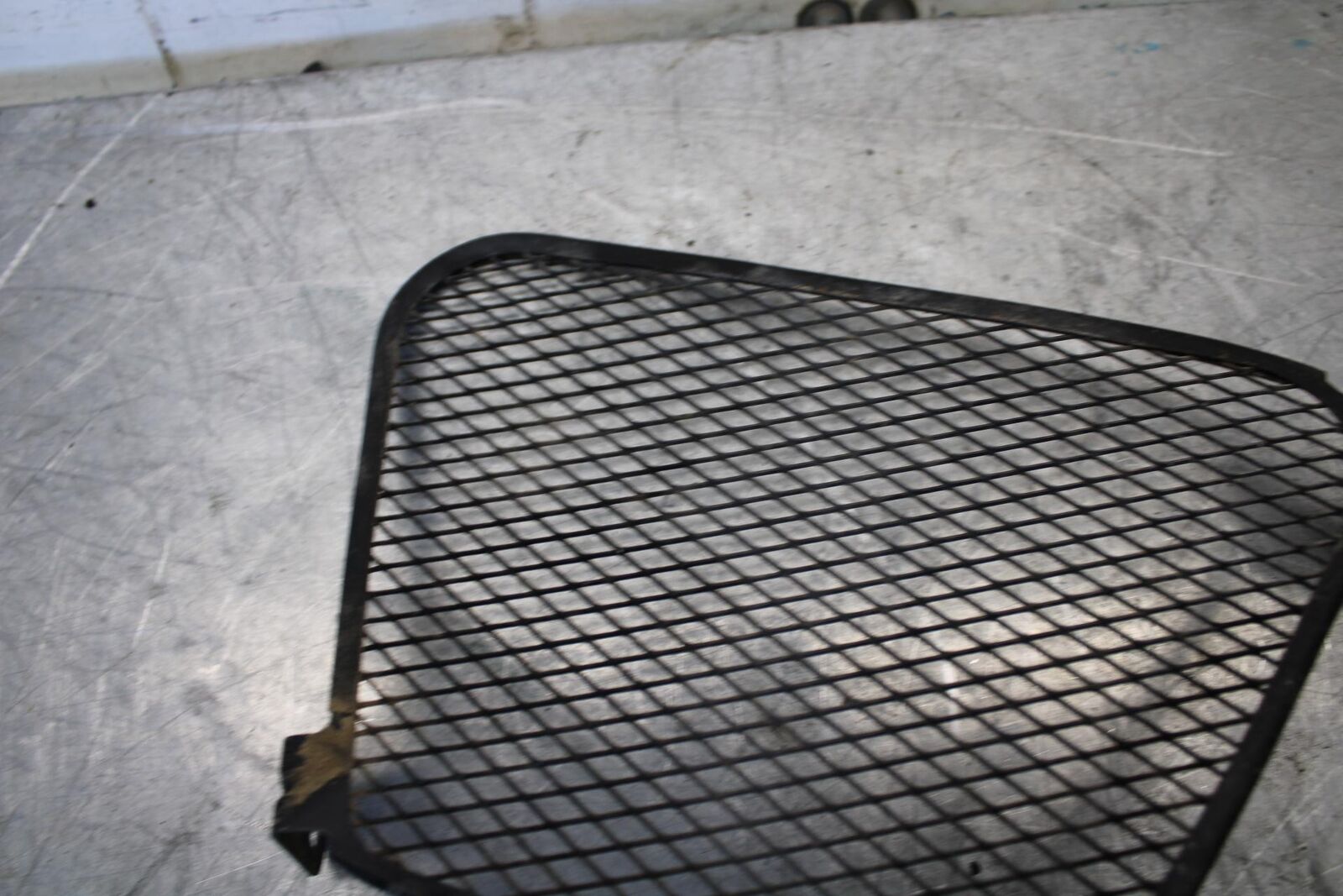 09-16 SUZUKI GSXR1000 OIL COOLER GRILL GUARD 16650-47H10 bb439