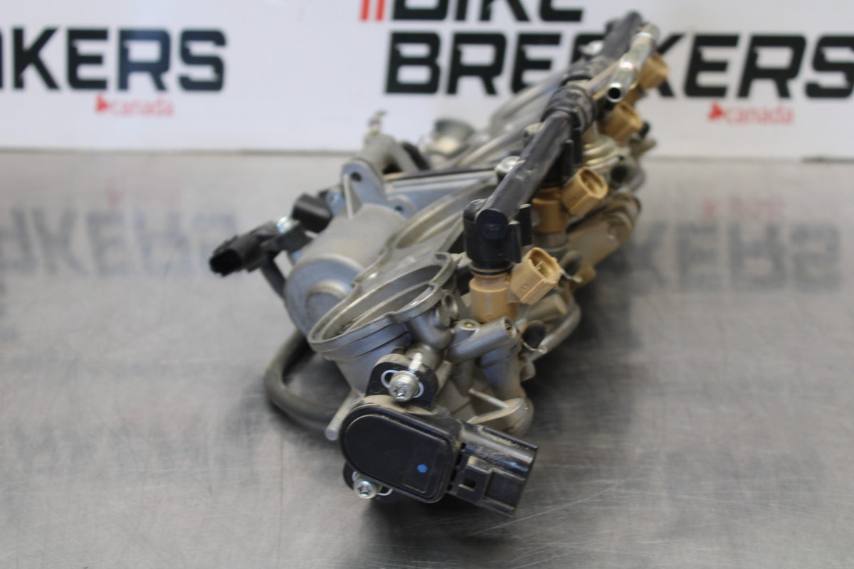 15-17 YAMAHA YZF R1 MAIN FUEL INJECTORS / THROTTLE BODIES BB190