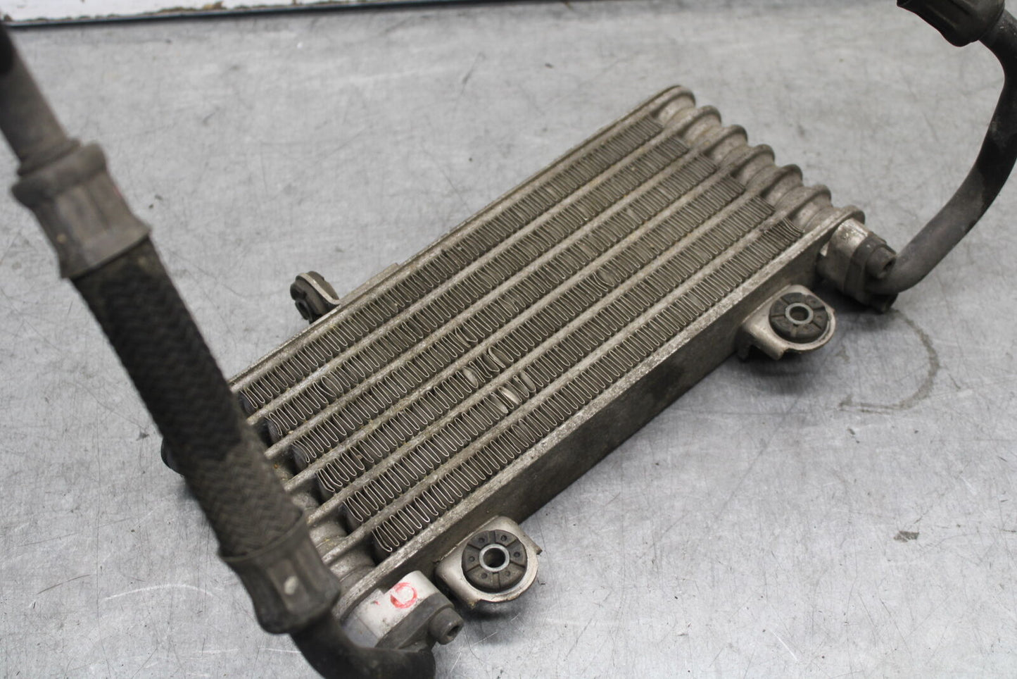 05-06 SUZUKI GSXR1000 ENGINE MOTOR OIL COOLER  16600-40F10 BB677