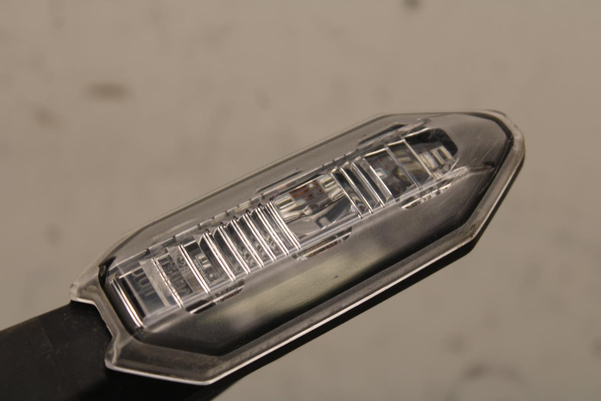 23-24 KAWASAKI NINJA ZX4R FRONT LEFT RIGHT TURN SIGNALS LIGHT INDICATORS BB638