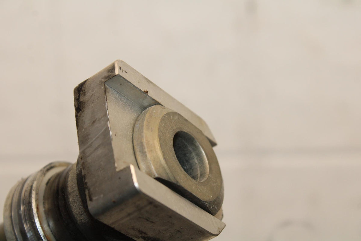2012 Triumph Daytona 675R REAR AXLE BACK WHEEL RIM PIVOT BOLT AXEL BB589