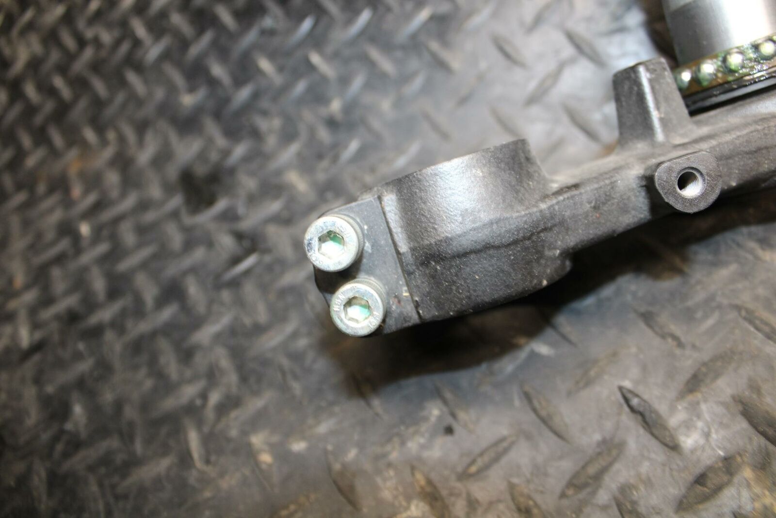 12-17 KAWASAKI NINJA 650 FRONT FORKS CLAMP LOWER TRIPLE TREE STEM BB211