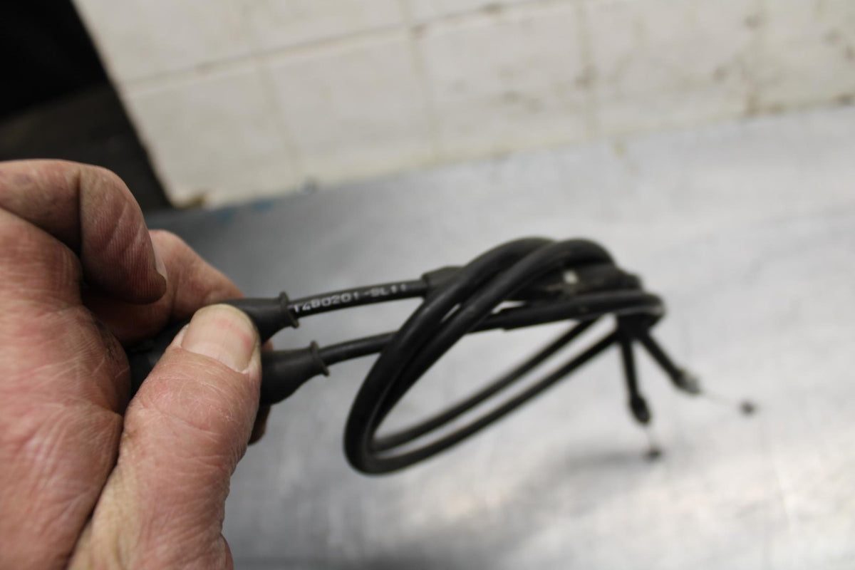 09-14 YAMAHA YZF R1 THROTTLE CABLES LINES 14B-26302-01-00 BB471