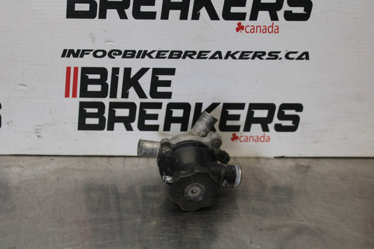 03 KAWASAKI VULCAN 1600 THERMOSTAT W HOUSING ASSEMBLY BB865
