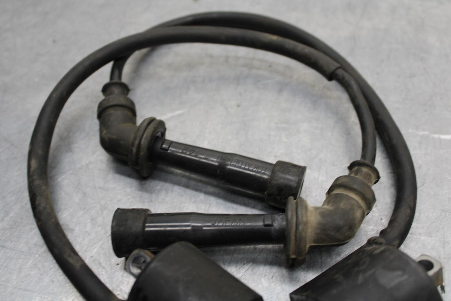 2006 Suzuki SV650S IGNITION COILS COIL SPARK PLUG CAPS BB65