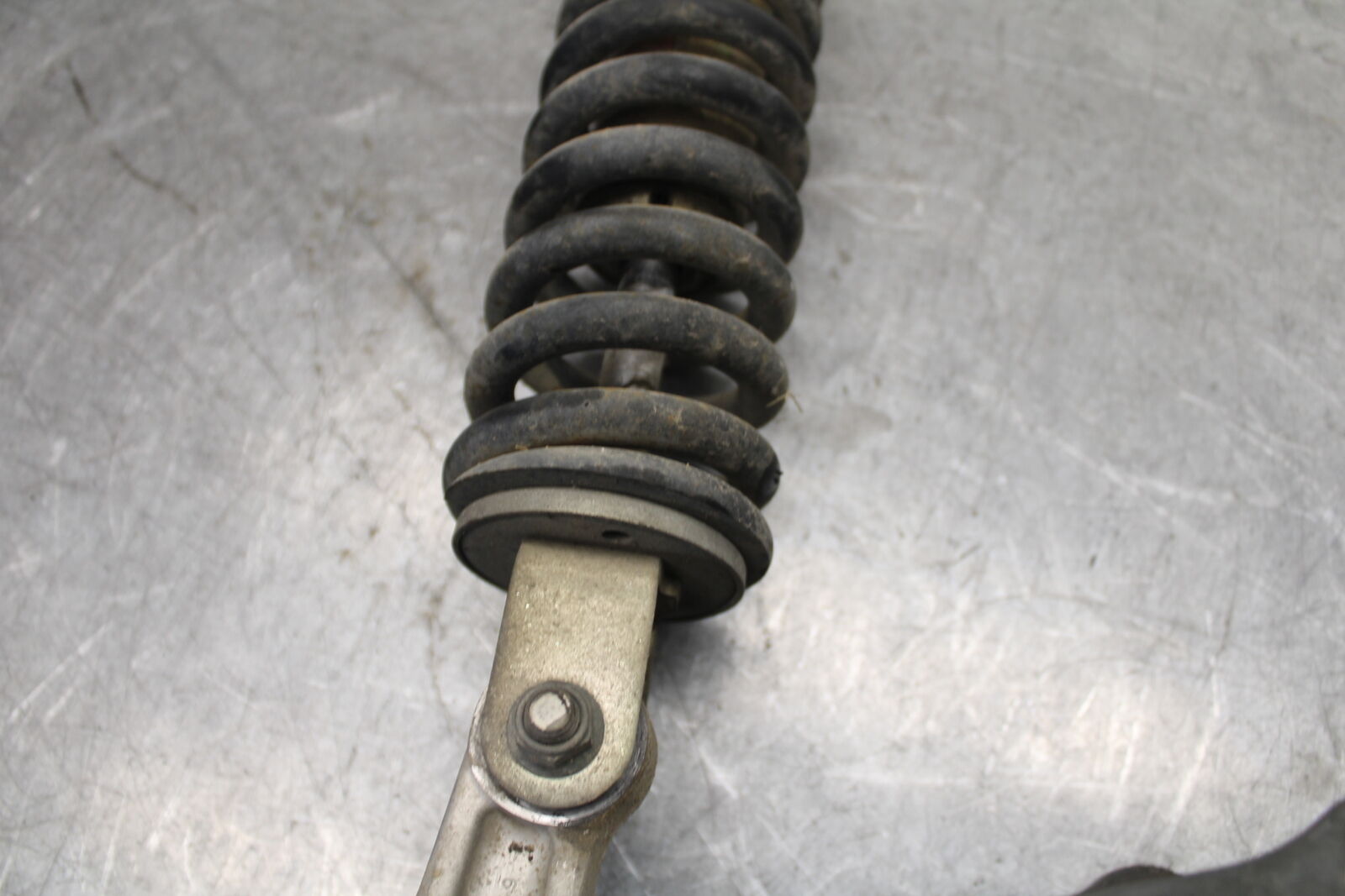 05-09 SUZUKI BOULEVARD C90 REAR BACK SHOCK ABSORBER BB692