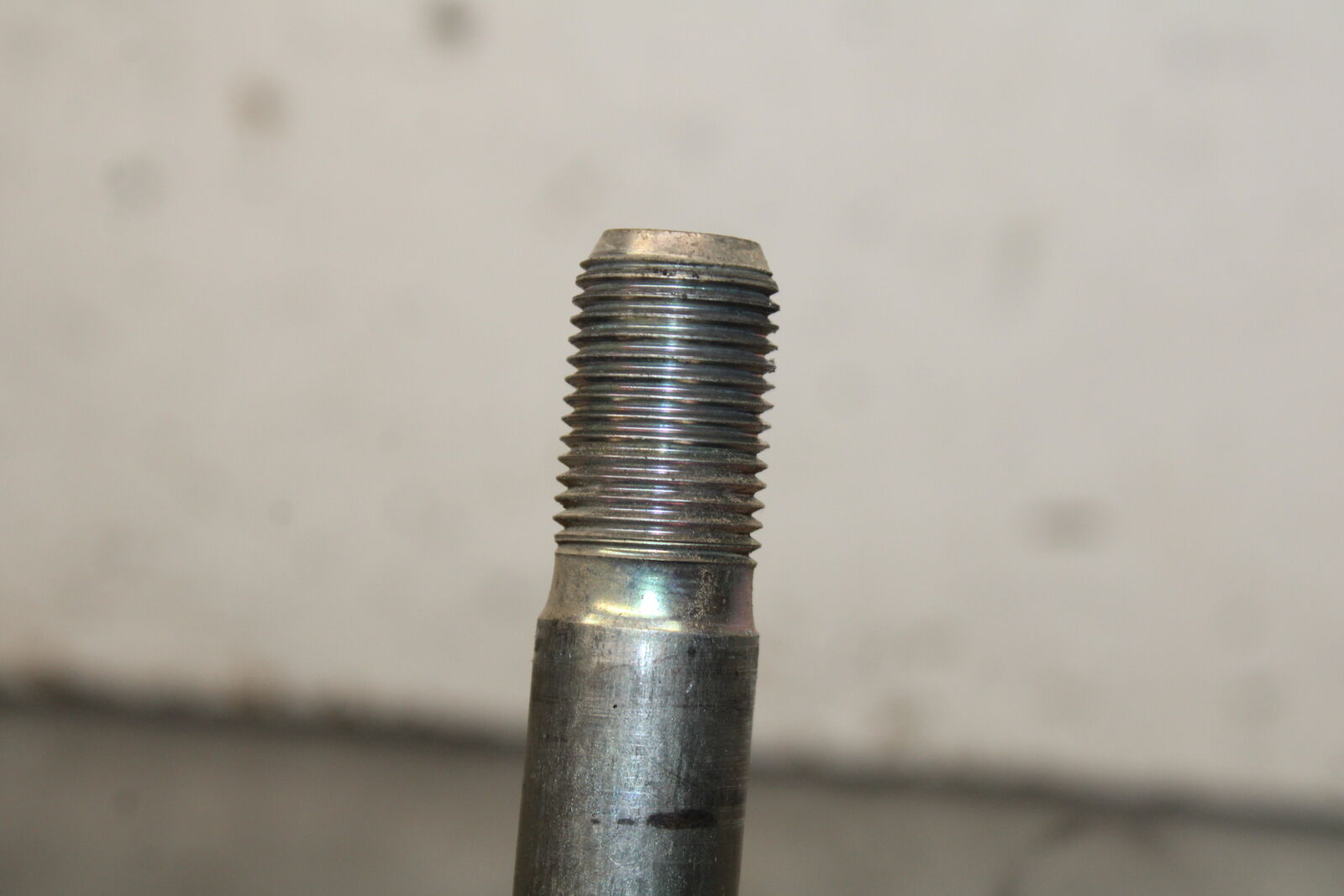 14-15 YAMAHA V STAR 1300 XVS1300CT TOURER FRONT WHEEL RIM AXLE PIVOT BOLT BB722