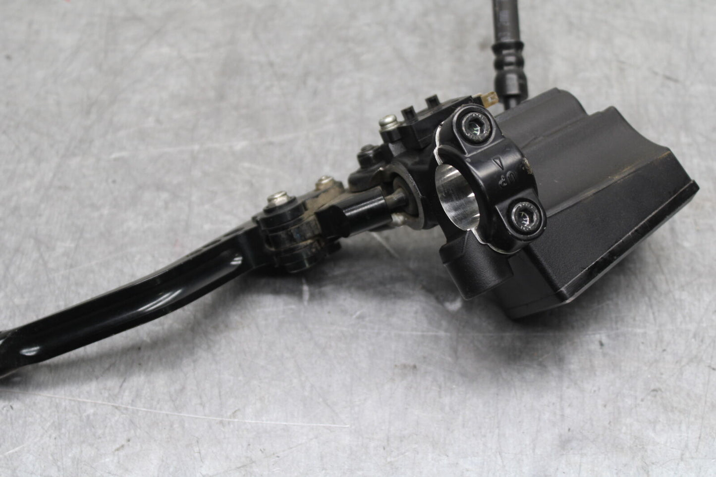 09-15 YAMAHA FZ6R FRONT BRAKE MASTER CYLINDER w/ LEVER 36C-W2587-00-00 BB719
