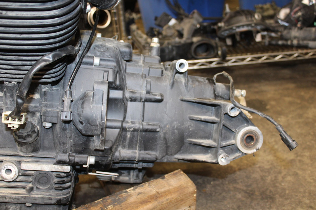 19 MOTO GUZZI V7 III ONLY 3,984KM!!! ENGINE MOTOR BB831