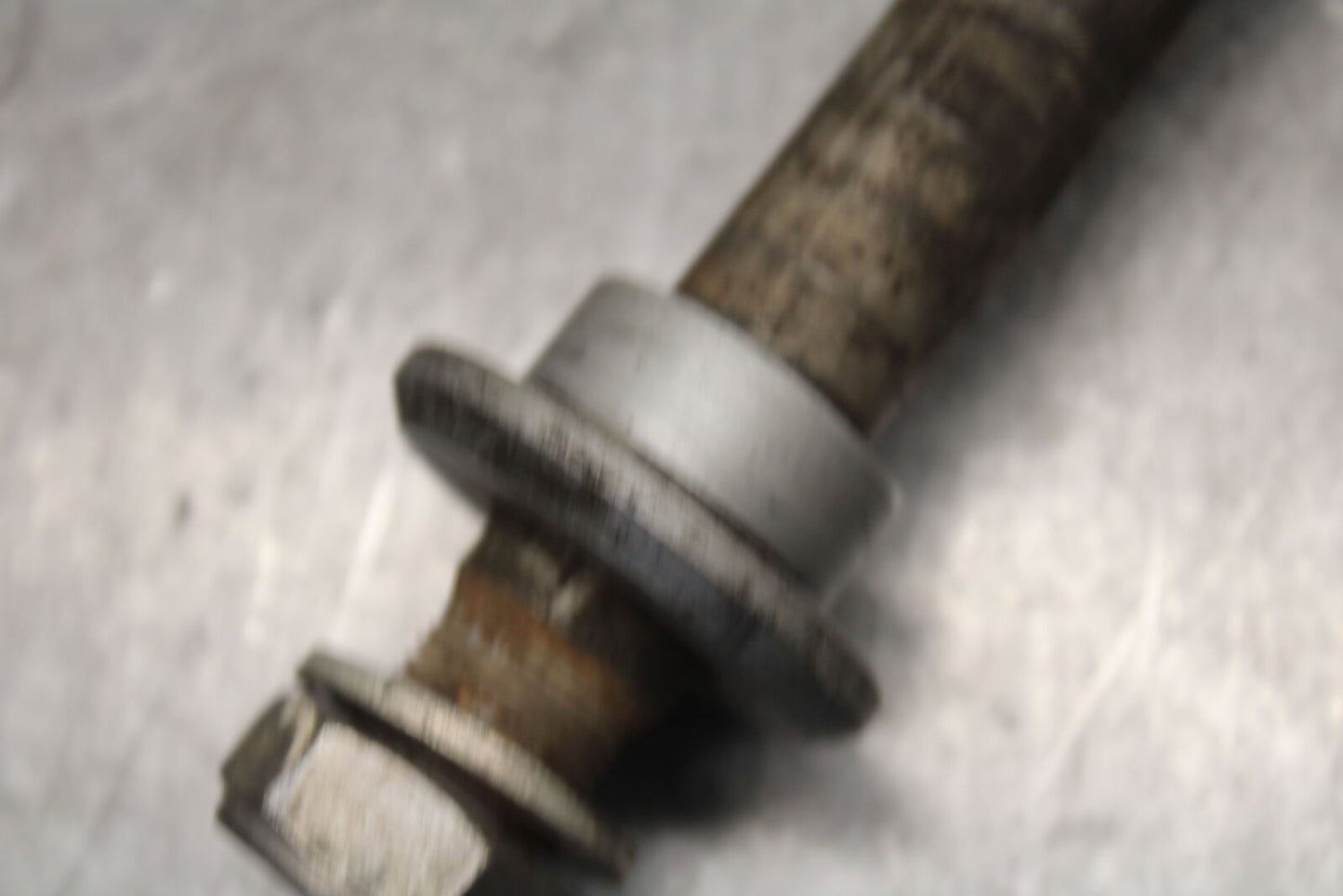 04-12 HONDA ST1300A REAR AXLE BACK WHEEL RIM PIVOT BOLT AXEL BB669