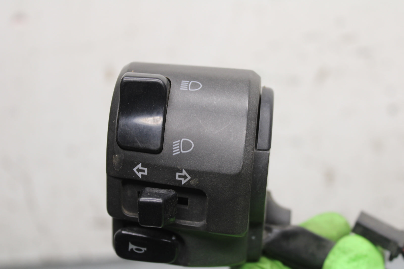 12-13 KAWASAKI Z1000 LEFT CLIP ON HANDLE HORN SIGNALS SWITCH SWITCHES BB743