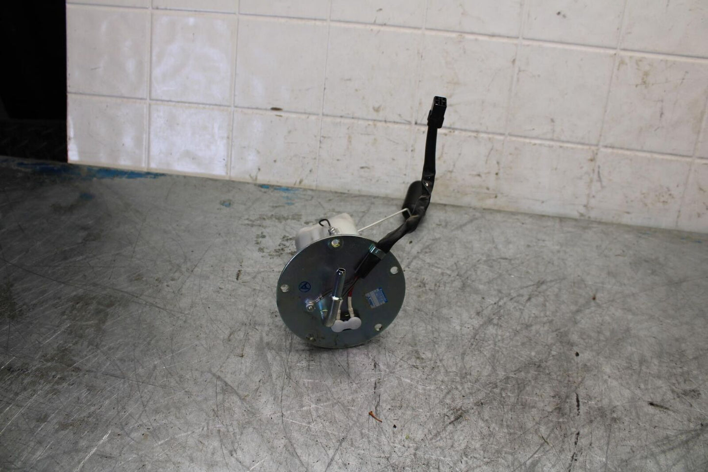 13-17 KAWASAKI NINJA 300 FUEL PUMP GAS PETROL SENDER UNIT BB429