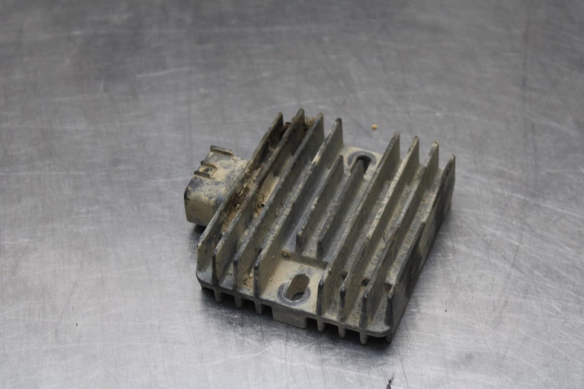 07-25 KAWASAKI VULCAN 900 VN900D CLASSIC LT RECTIFIER VOLTAGE REGULATOR BB842