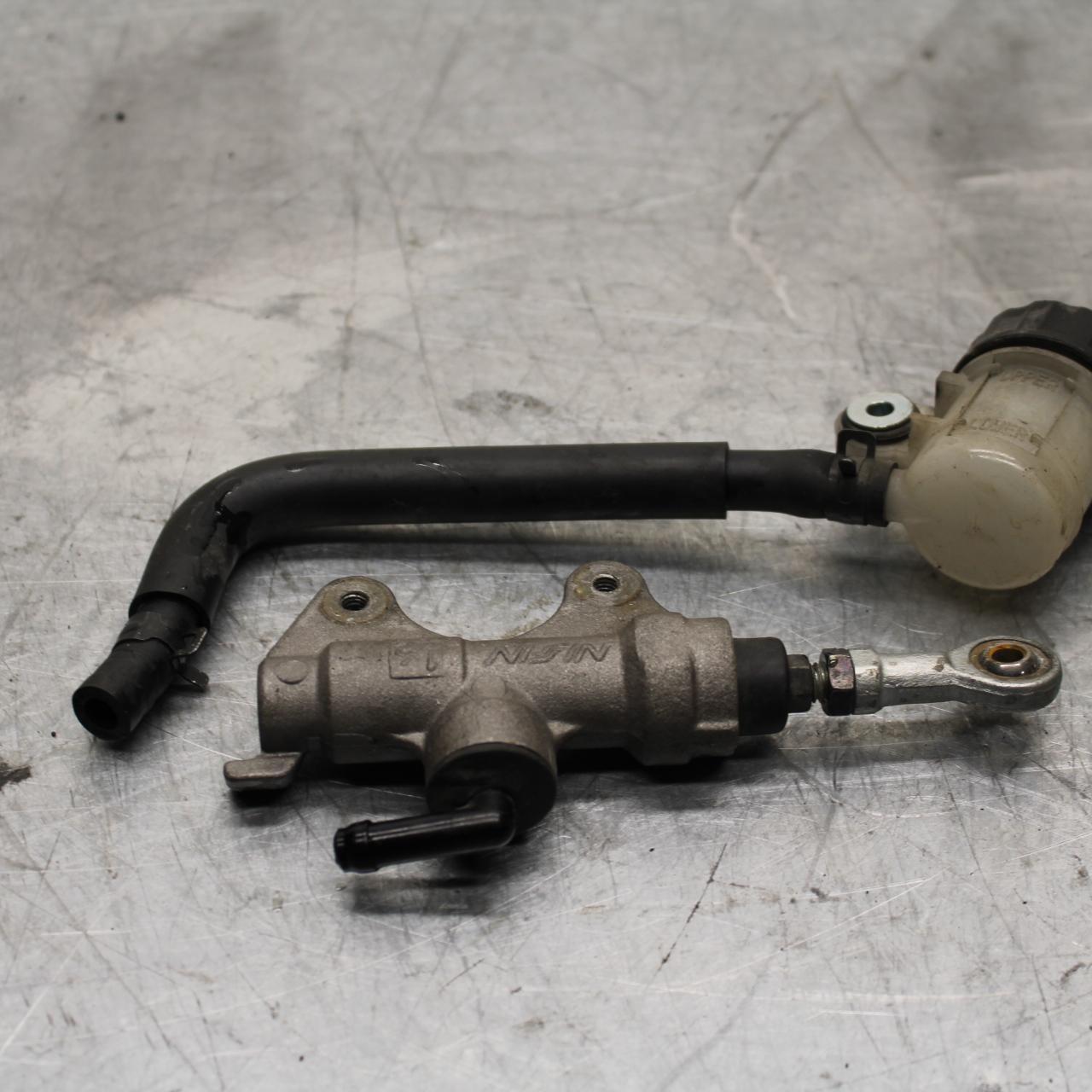 09-14 YAMAHA YZF R1 REAR BACK BRAKE MASTER CYLINDER W RESERVOIR BB448