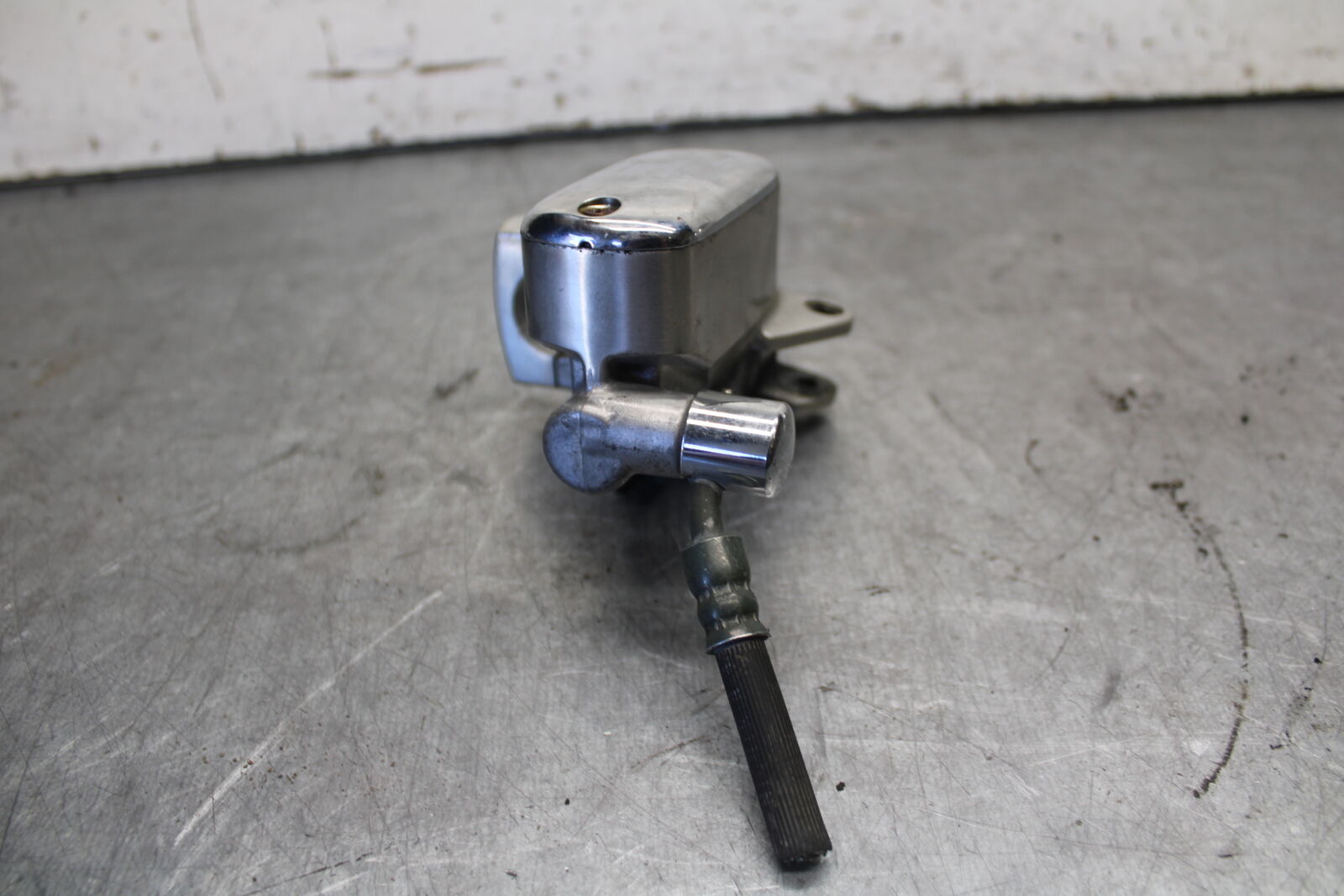 05-06 YAMAHA ROYAL STAR FRONT BRAKE MASTER CYLINDER BB697