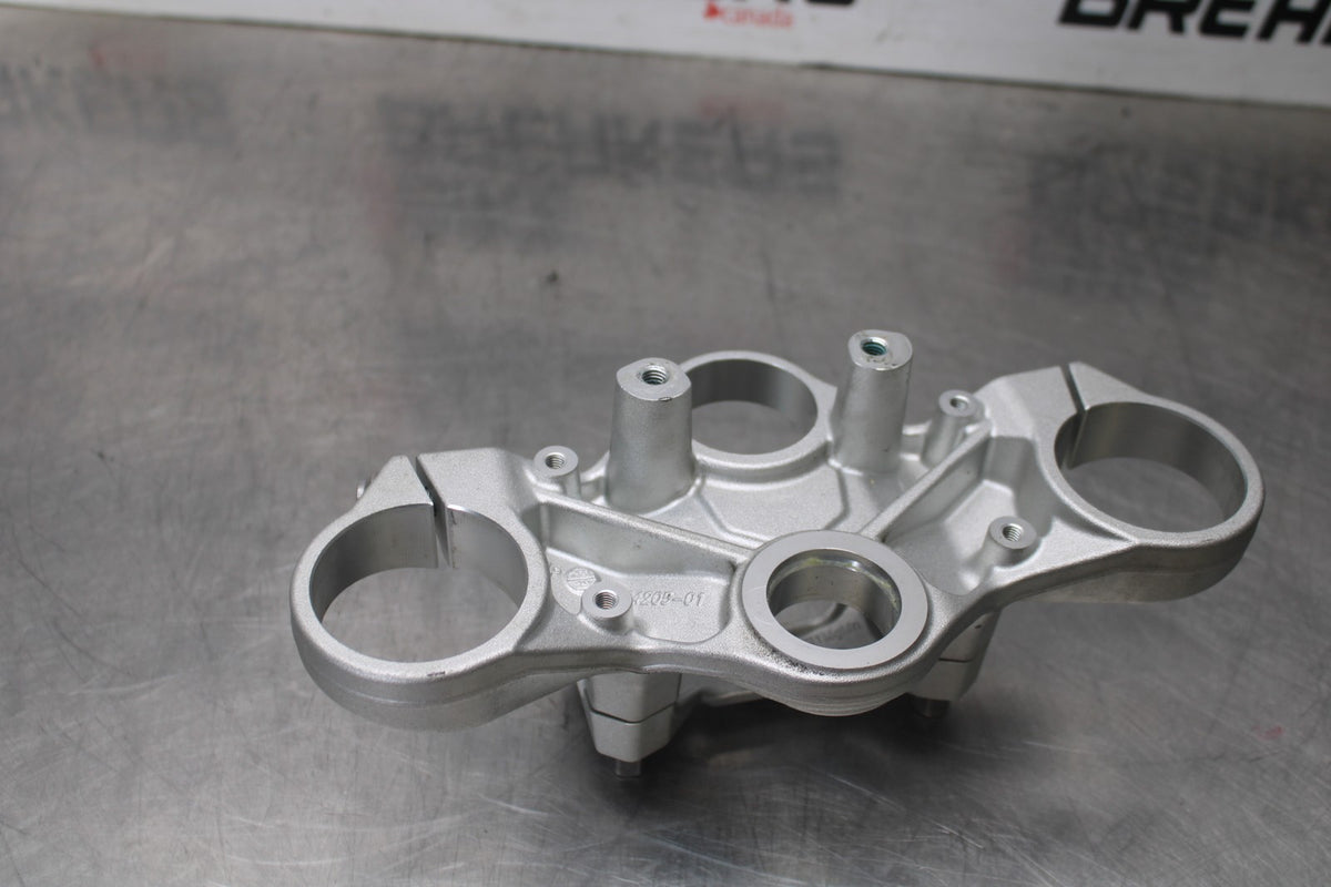 20-23 BMW F900R FORKS UPPER TRIPLE TREE CLAMP BB923
