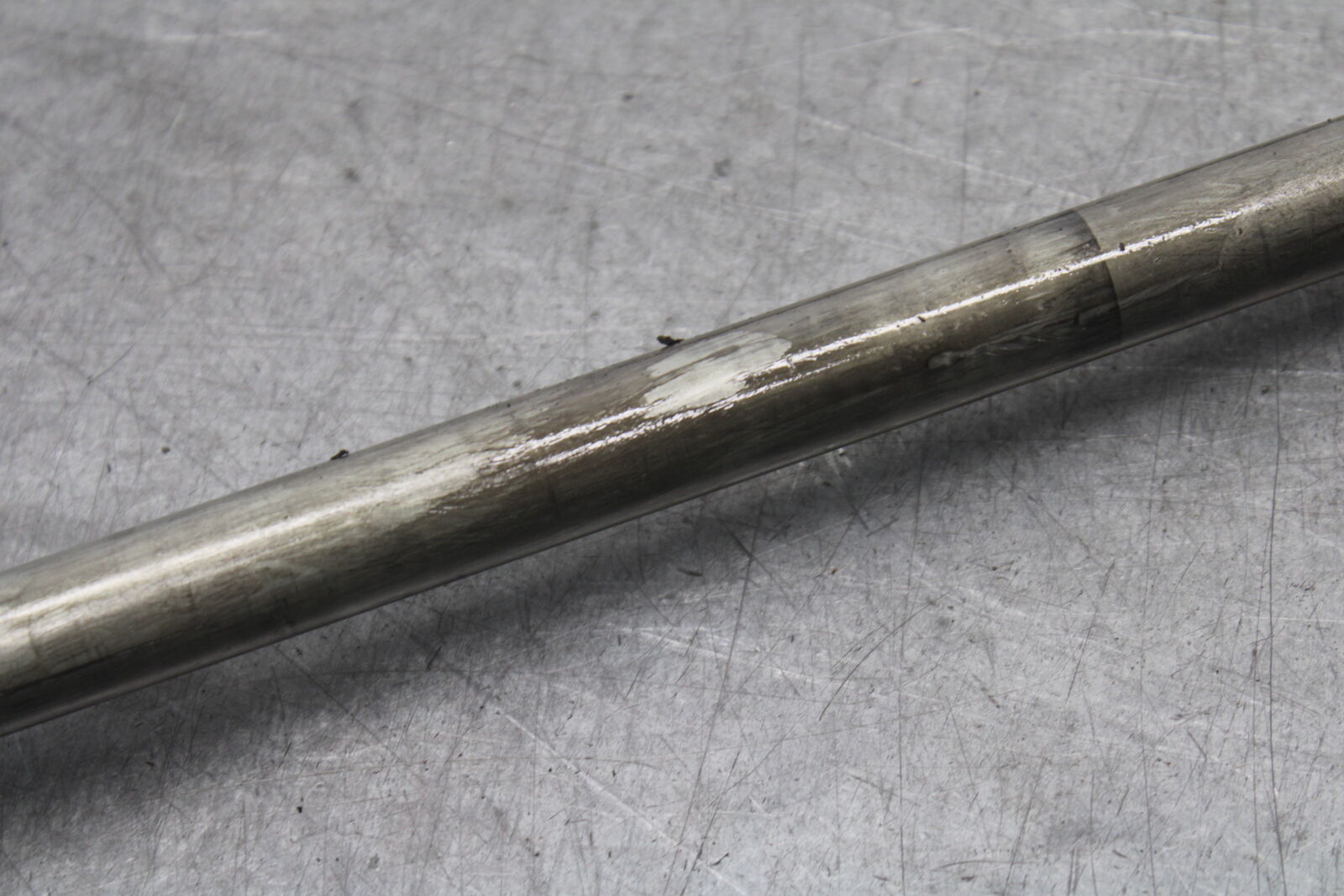 05-09 SUZUKI BOULEVARD C90 REAR AXLE BACK WHEEL RIM PIVOT BOLT AXEL BB692