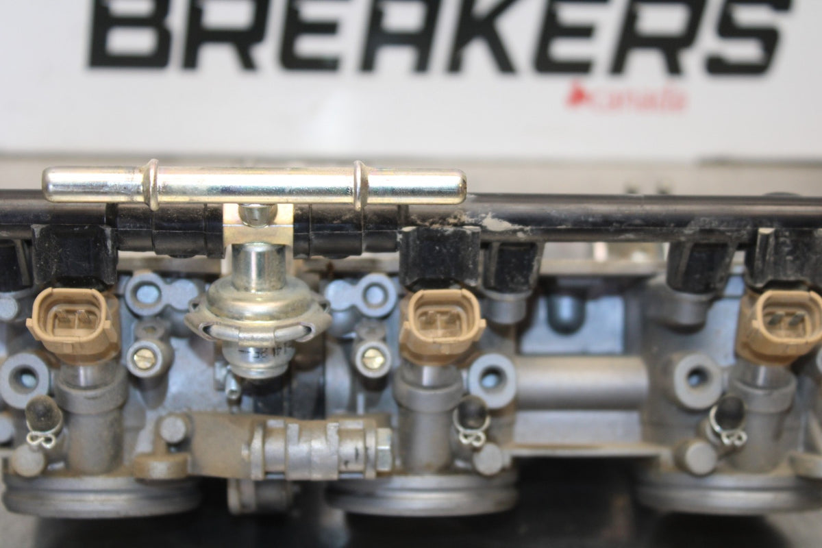 15-17 YAMAHA YZF R1 MAIN FUEL INJECTORS / THROTTLE BODIES BB190