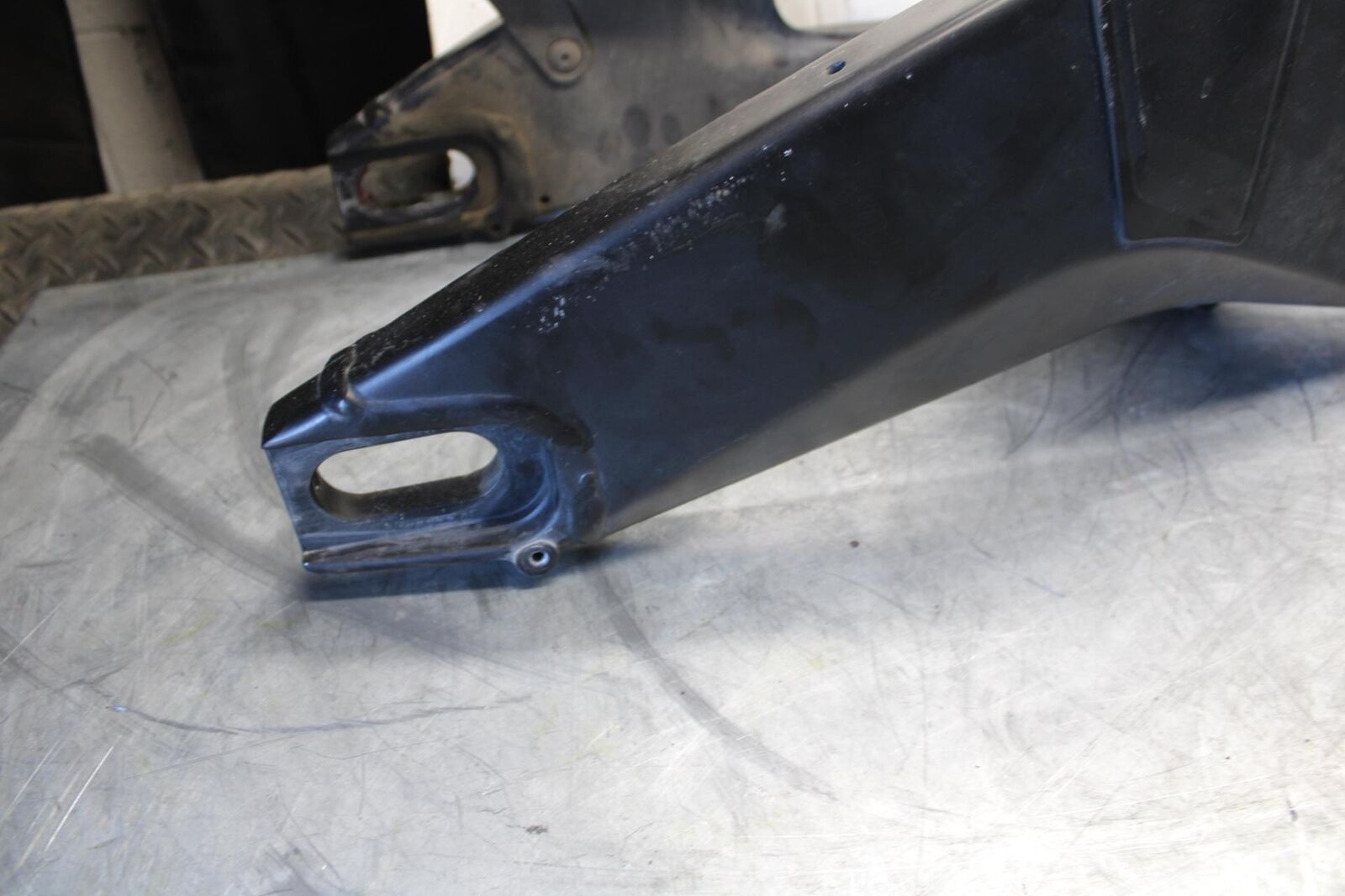 2009 Yamaha YZF R6 REAR SWINGARM BACK SUSPENSION SWING ARM 13S-22110-00-00 BB532