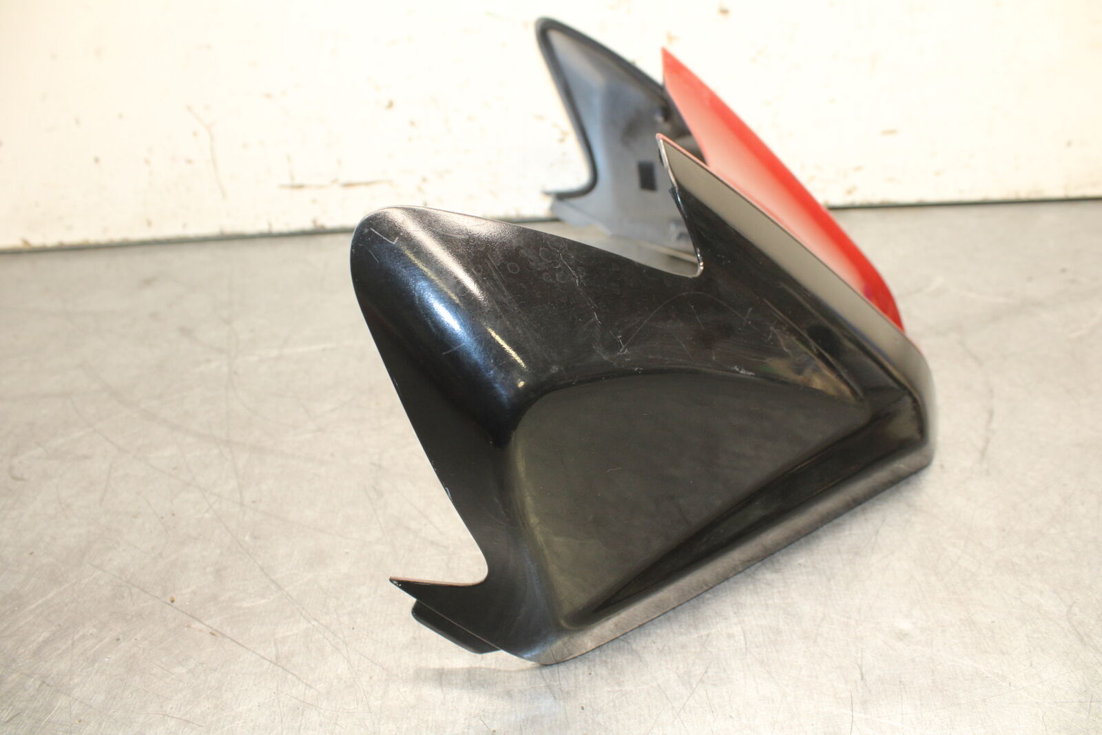 08-10 SUZUKI GSXR 600  FRONT GAS TANK FUEL CELL FAIRING COWL COVER TRIM BB101