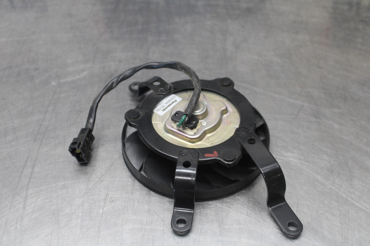08-16 YAMAHA YZF R6 LEFT ENGINE RADIATOR COOLING FAN MOTOR  BB929