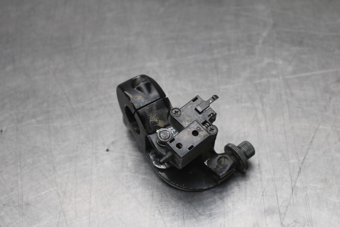 09-10 KAWASAKI ER-6N CLUTCH LEVER PERCH MOUNT BRACKET BB205