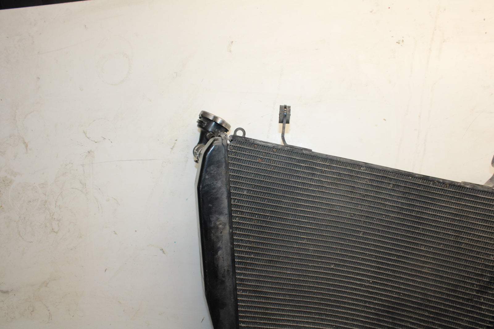 17-21 HONDA CBR1000RR SP ENGINE RADIATOR MOTOR COOLER COOLING RADIATER BB681