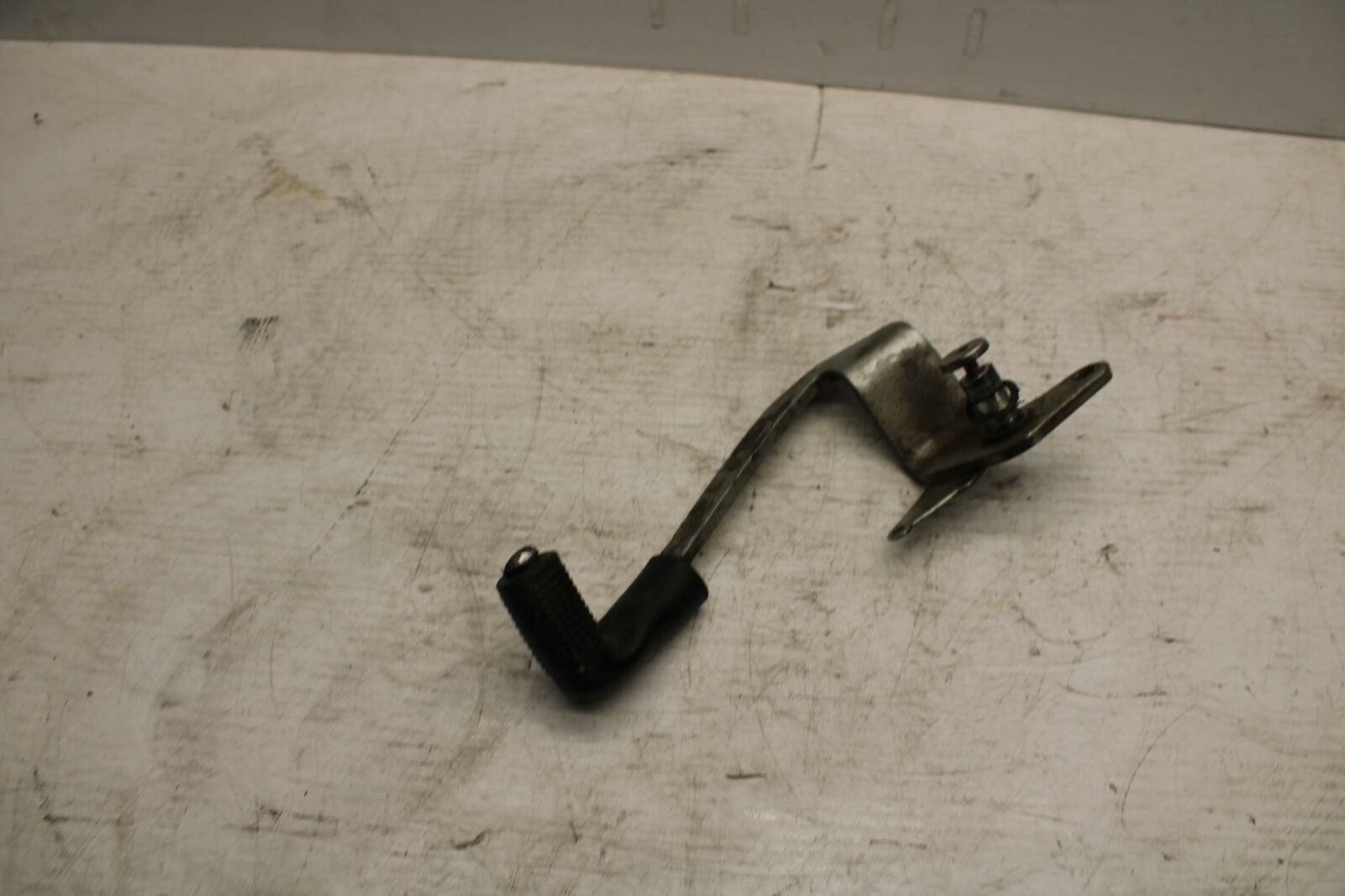 09 YAMAHA FZ6 RIGHT REARSET BRAKE FOOT PEDAL BB295
