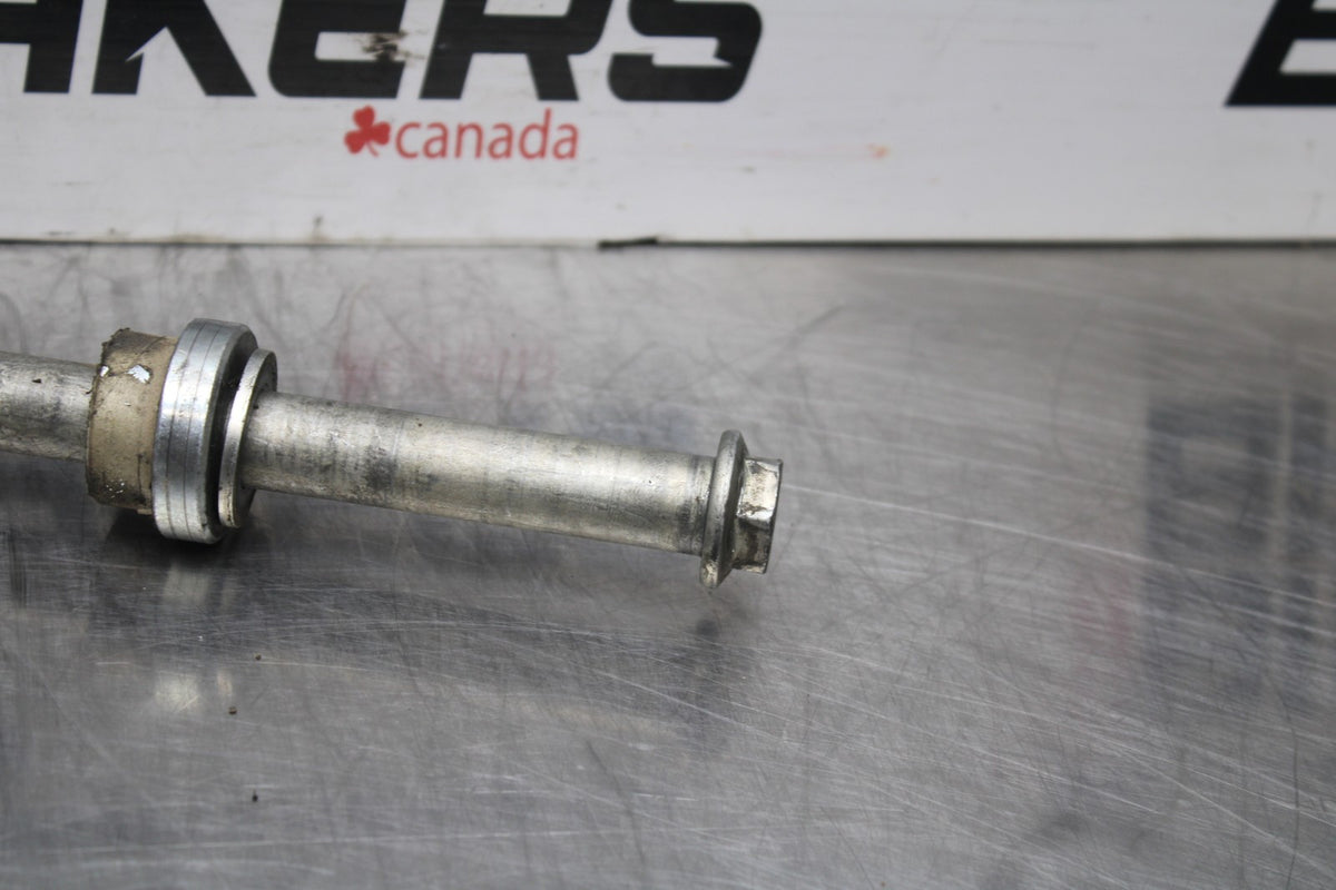 17-18 YAMAHA YZF R3 REAR AXLE BACK WHEEL RIM PIVOT BOLT AXEL BB788