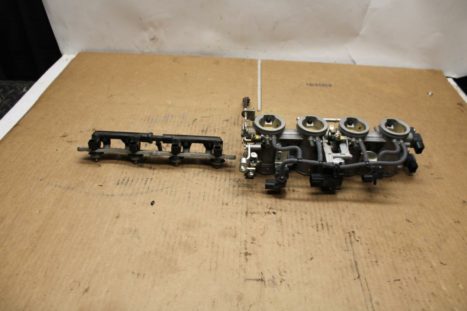 09-12 KAWASAKI NINJA ZX6R MAIN FUEL INJECTORS / THROTTLE BODIES BB383