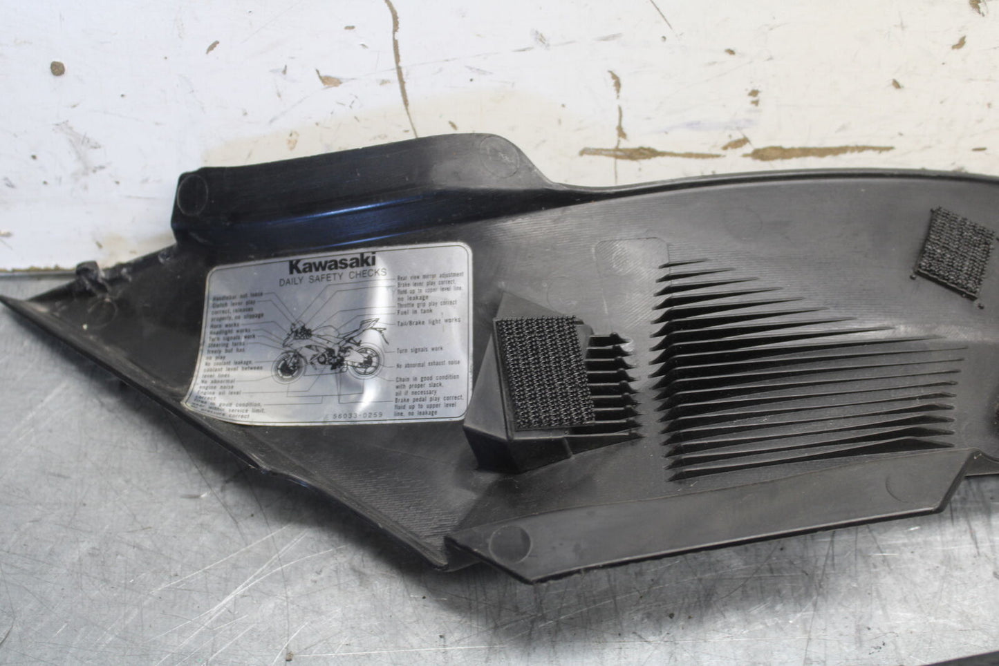 09-12 KAWASAKI NINJA ZX6R RIGHT LEFT GAS TANK PANELS COVERS TRIM SET COWLS BB698