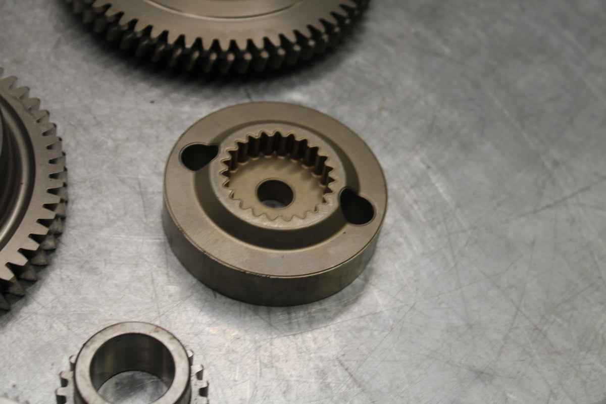 22-24 INDIAN CHIEF BOBBER DARK HORSE ENGINE MOTOR GEAR  BB717