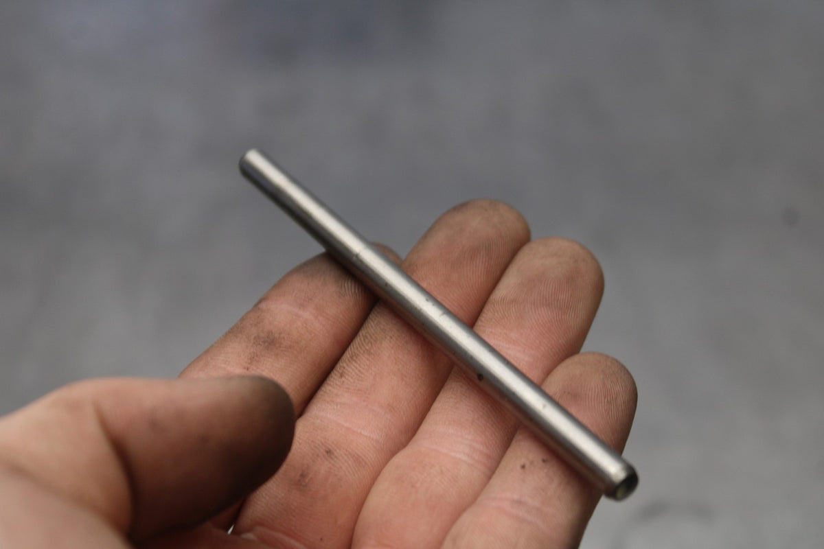18 SUZUKI GSXR750 CLUTCH PUSH ROD BB891