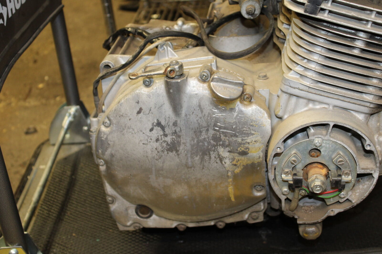80-83 SUZUKI GS750E ENGINE MOTOR BB234
