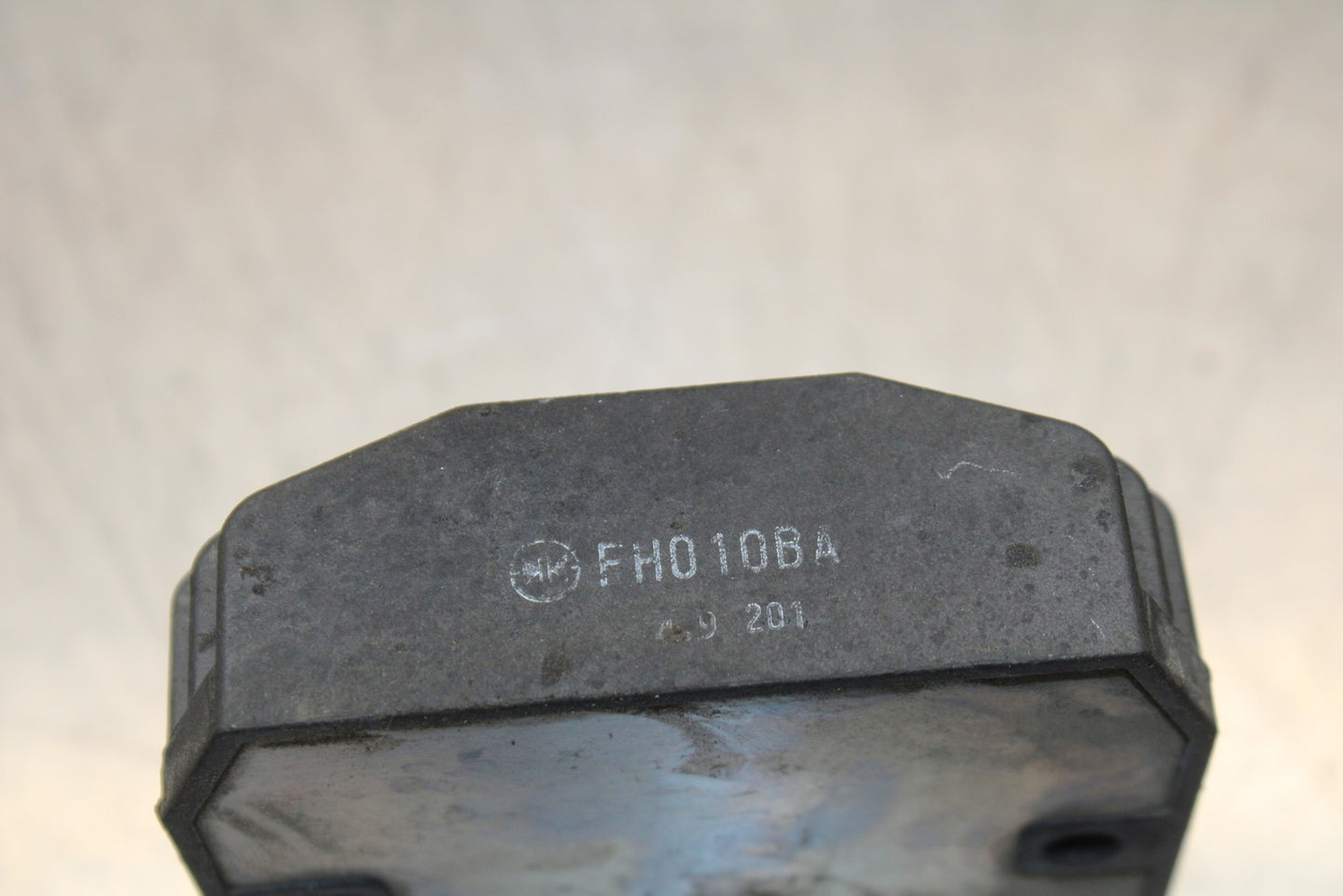 04-05 KAWASAKI NINJA ZX10R RECTIFIER VOLTAGE REGULATOR BB163