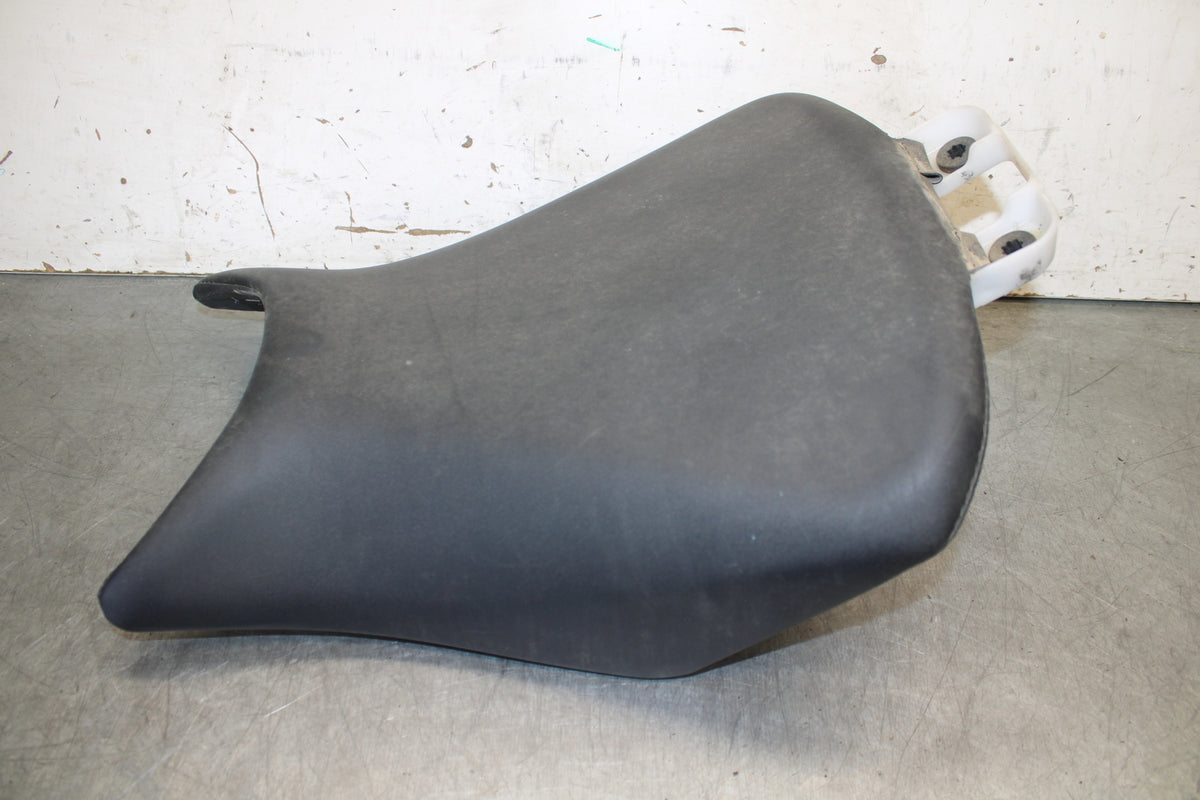 13-15 HONDA CBR500R FRONT DRIVERS SEAT PAD SADDLE PILLION 77100-MGZ-J01 BB704