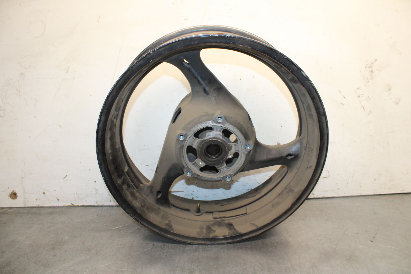 06-07 SUZUKI BANDIT 1200S ABS REAR WHEEL BACK RIM BB50