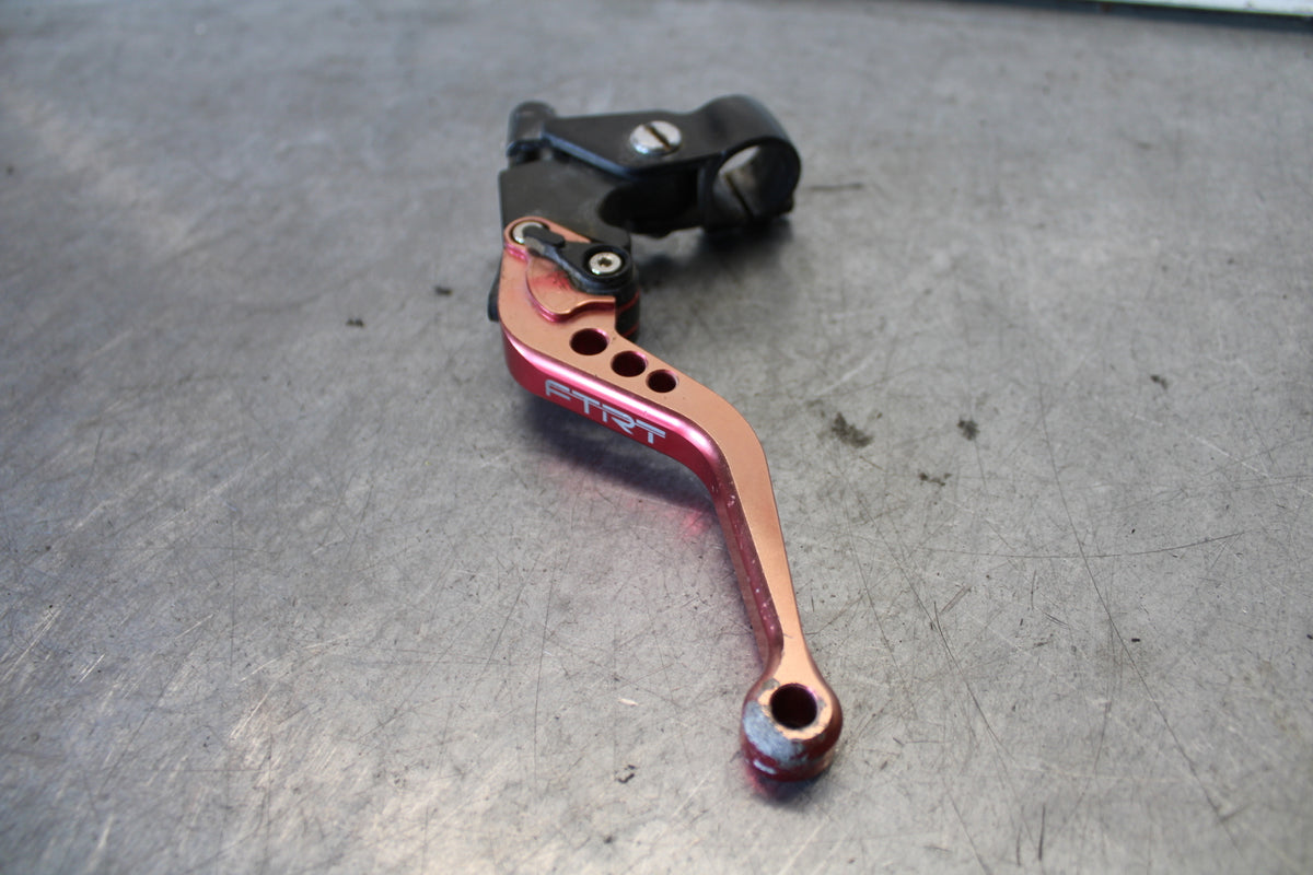 03-04 HONDA CBR600RR CLUTCH PERCH MOUNT WITH LEVER BB661