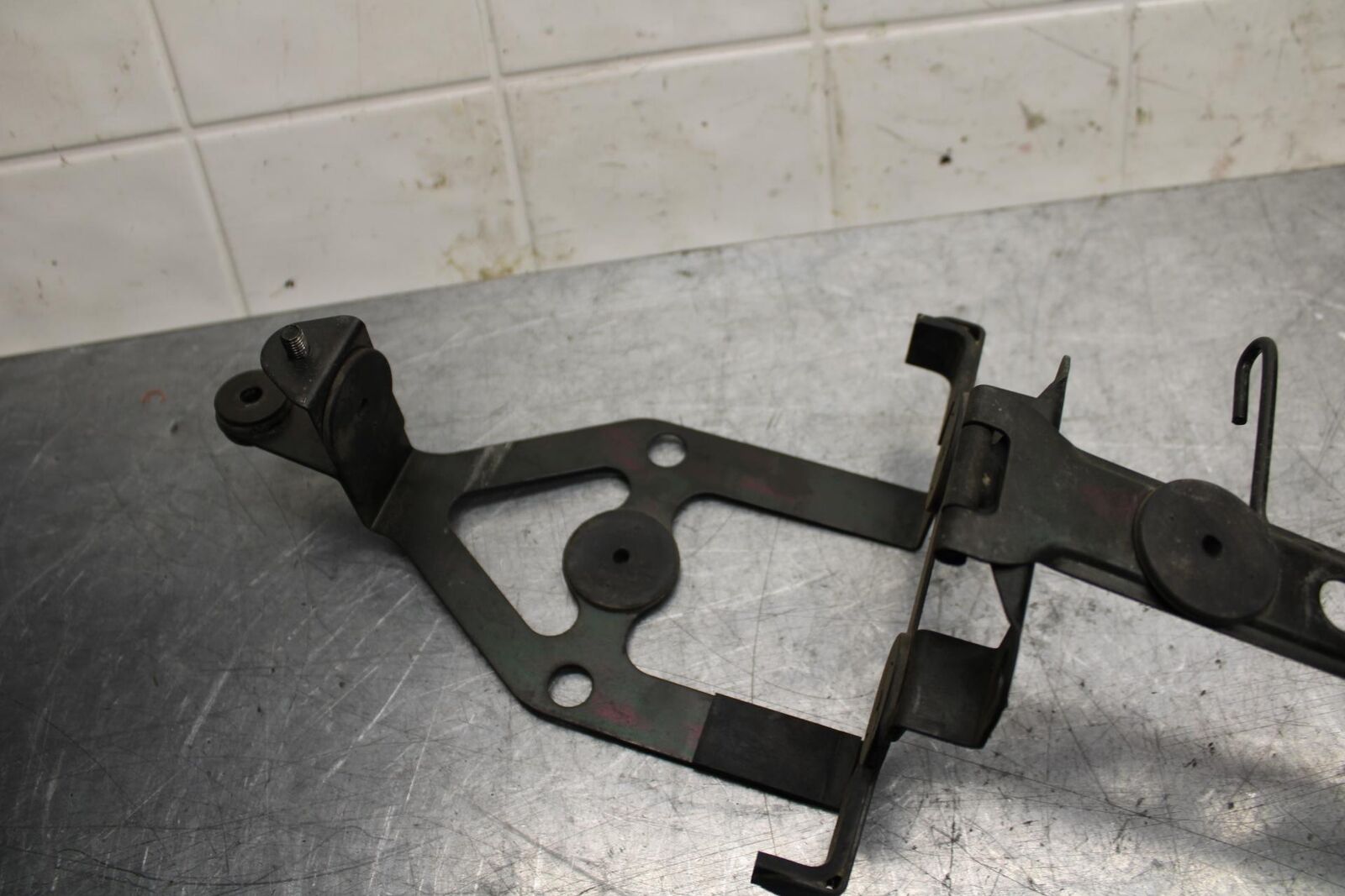 2001 Honda ST1100 BATTERY BOX  CLAMP STRAP BB77