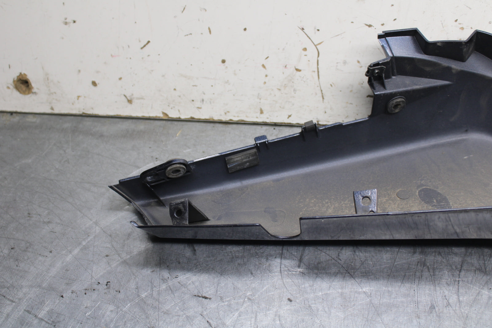 14 HONDA CTX1300A LEFT REAR BACK TAIL FAIRING COWL  BB732