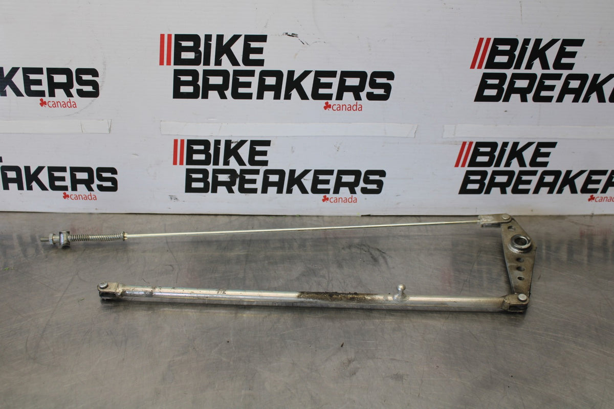 07 SUZUKI BOULEVARD M50 REAR BACK BRAKE LINK LINKAGE LINE BB897