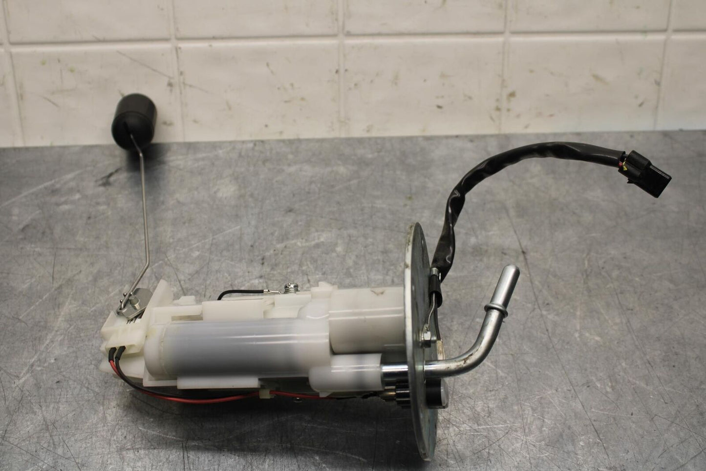 20 KAWASAKI Z400 ER400 ABS FUEL PUMP GAS PETROL SENDER UNIT BB586